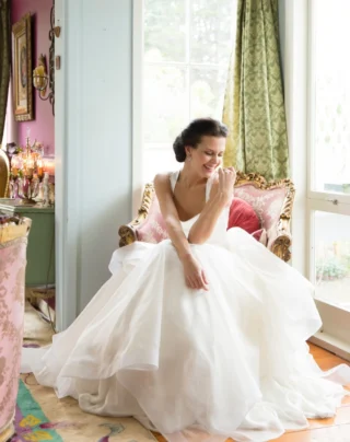 #silkweddingdress #nzbride #bridal #annaschimmel