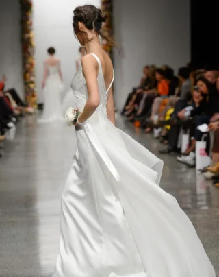 #weddingdressinspo #annaschimmel #bridal #nzbridal