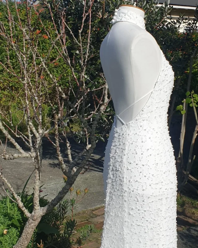 New in the studio!

#beadedweddingdress #sequinweddingdress #lowbackweddingdress #annaschimmel