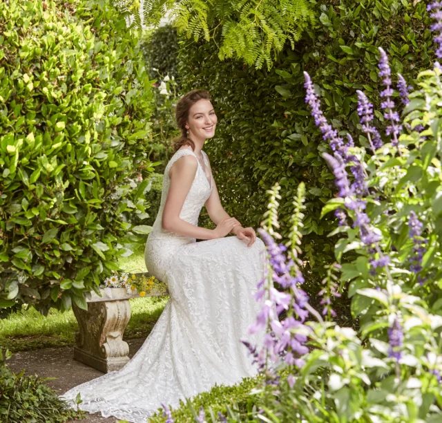 What a gorgeous spring we're having in Auckland!

Everything is green and lush, the gardens are full of flowers, and it's a beautiful time of year for an outdoor wedding.

Lace wedding dresses have a naturally floral quality, with delicate patterns of leaves, flowers and trailing vines. They look particularly beautiful in garden settings, where the textures and patterns of the lace echo the surrounding greenery.

Add a little sunshine, fresh flowers and all that spring colour, and you have a wonderful setting for a wedding.

#AnnaSchimmel #NZBride #NZWeddings #AucklandWeddings #GardenWedding #LaceWeddingDress #SpringWedding